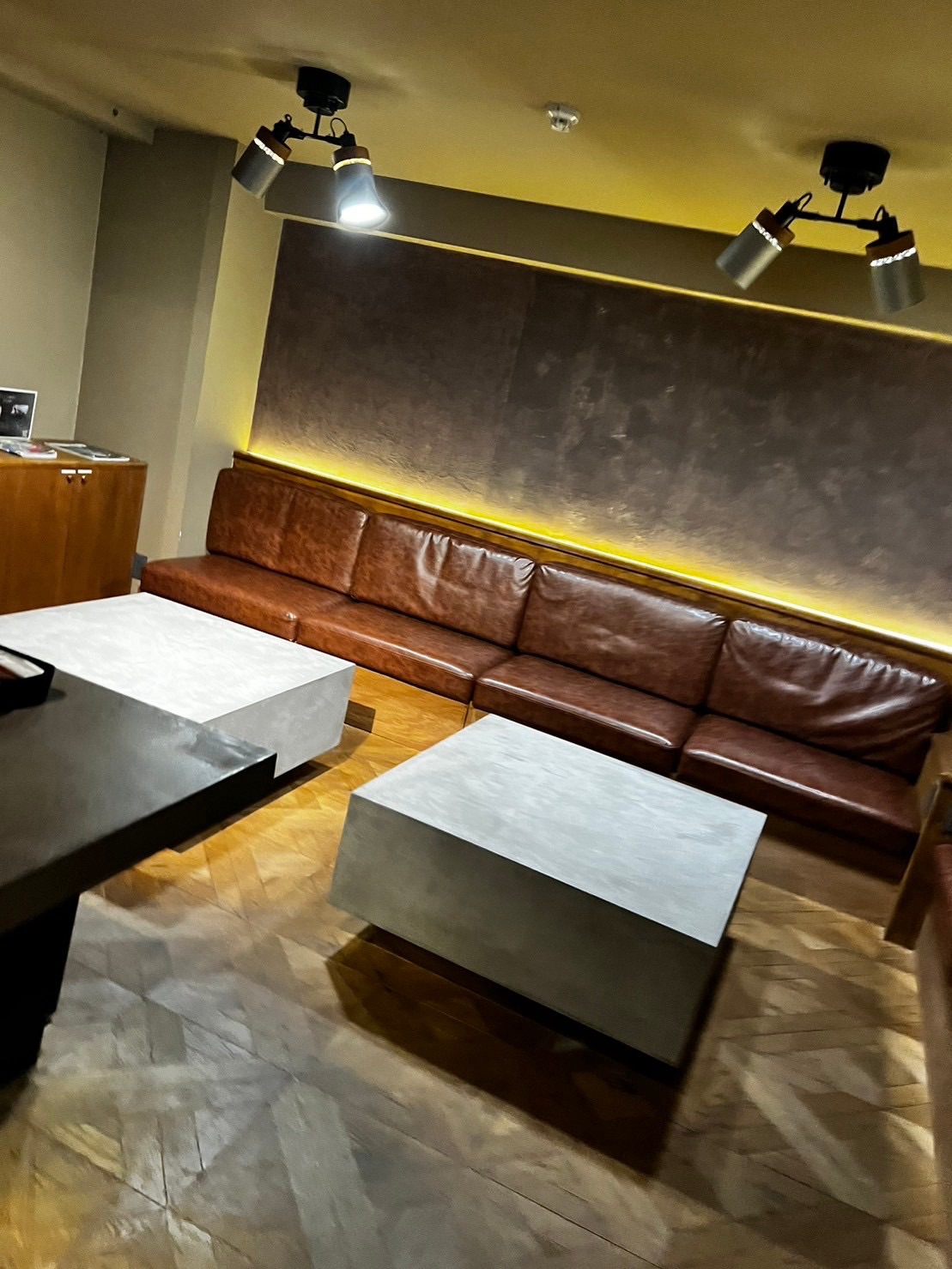 サウナランド浅草　ダイニングルーム　写真