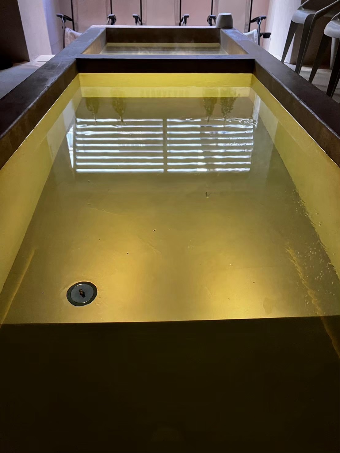 サウナランド浅草　水風呂　写真